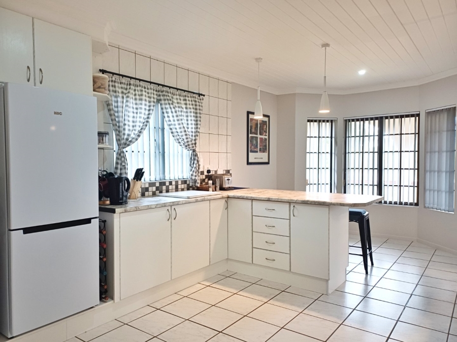 3 Bedroom Property for Sale in Grootbrakhoogte Western Cape